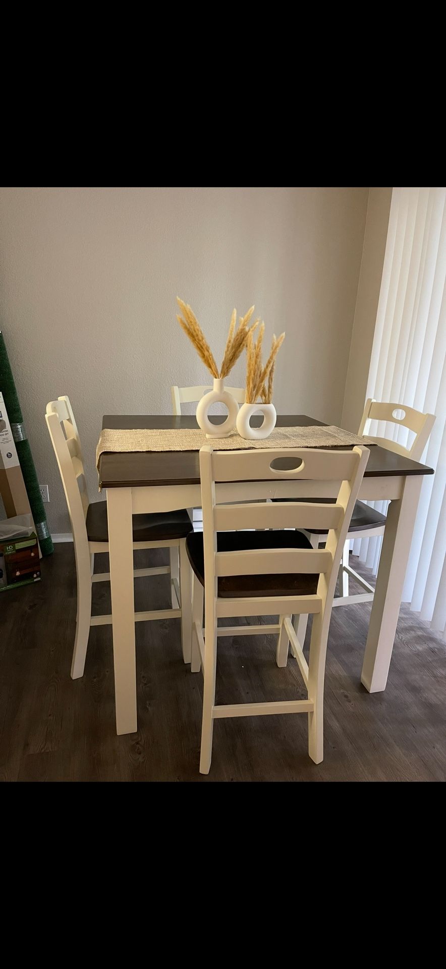 New $1200 Wooden Table & Chairs Set