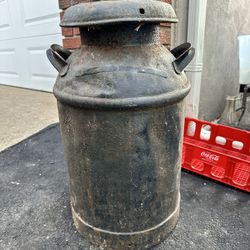 Antique Early 1900s Dairy Milk Can – Original Farm Patina – Rustic Décor 