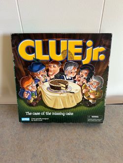 Clue Jr. “The Case of the Missing Cake” Board Game**