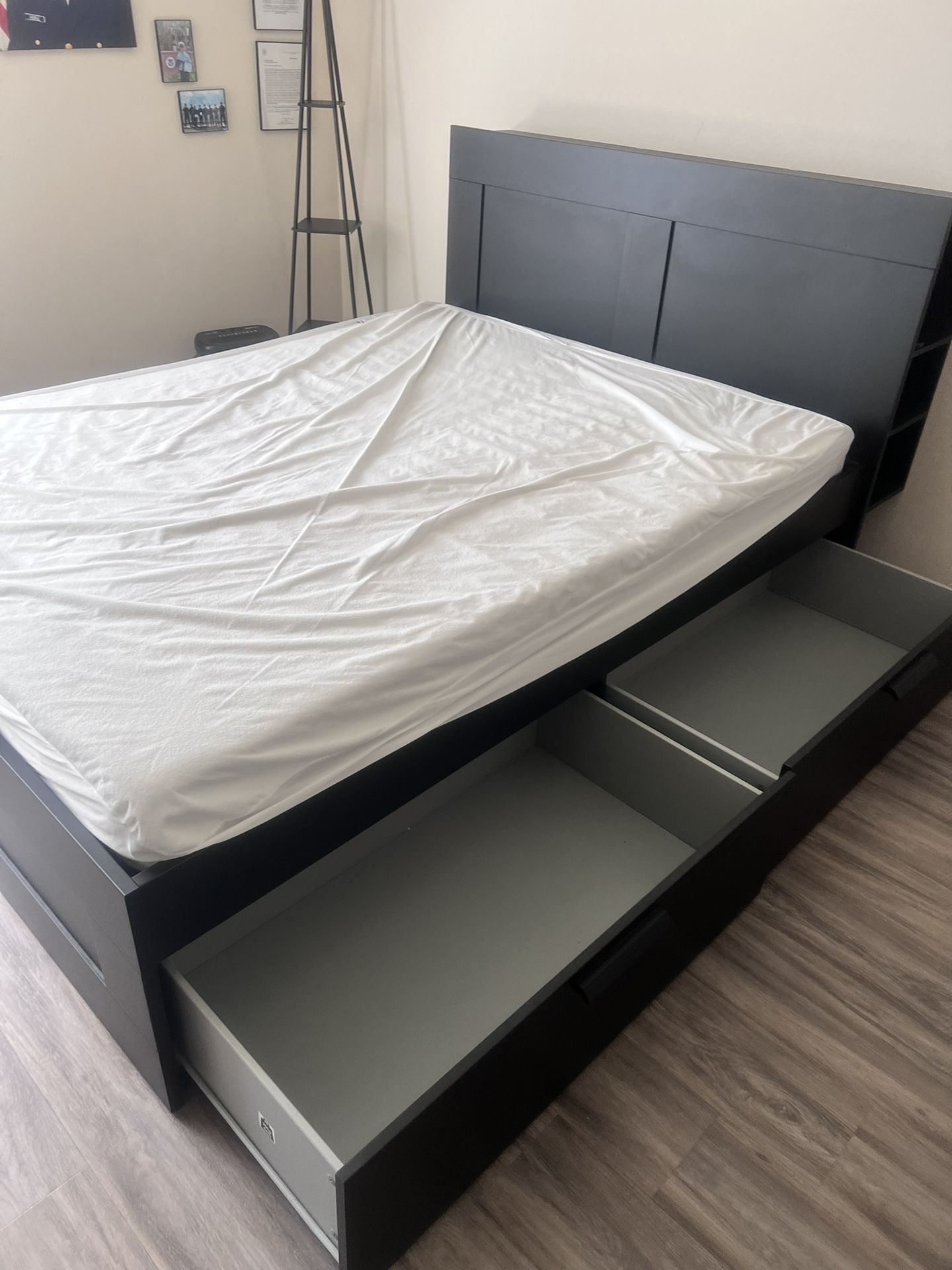 Queen Size Bedframe