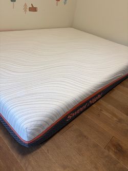 Sweetnight Queen 8” Hybrid Mattress – Very Clean + Mattress Protector