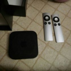Apple Tv 3rd Generation.   Cables.  3 Remotes