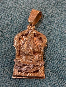 Caridad  del cobra pendant