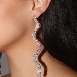Beautiful Rhinestone Earrings (Brand New)