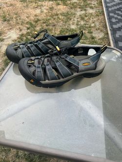 Keen men’s shoes