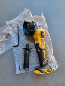 Dewalt 4 1/2" - 5" Grinder Brushless Xr 20v
