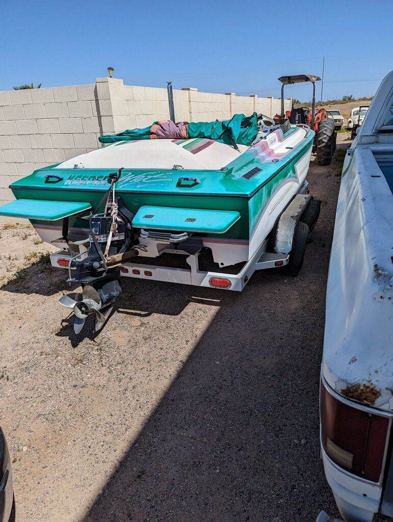 Rare - 1998 Cheetah Boat 23ft ( Comes With Trailer )