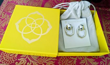 Kendra Scott earrings