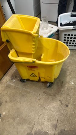 Mop bucket