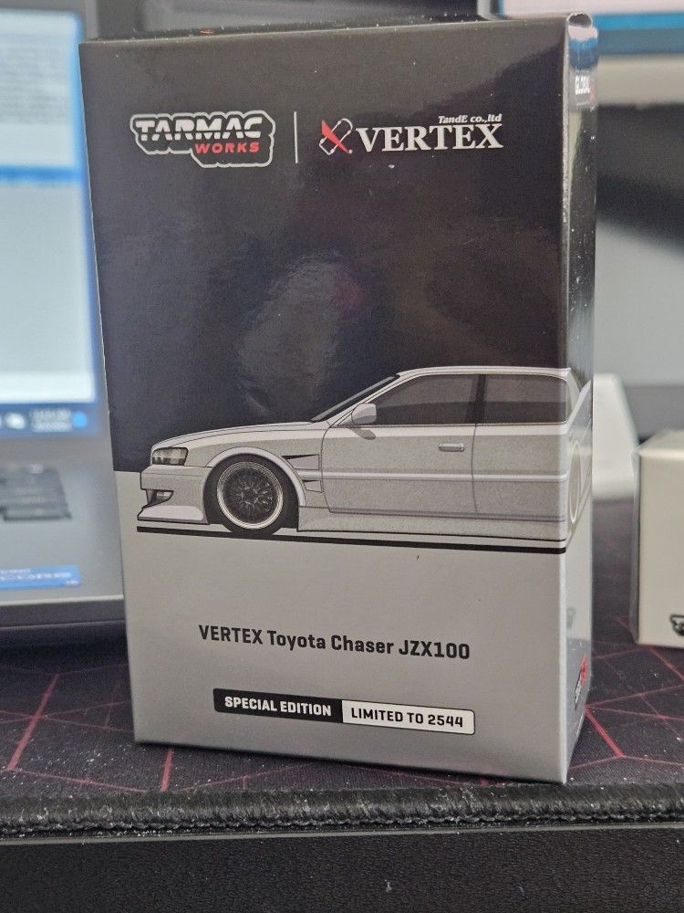 Tarmac Works Vertex Toyota Chaser JZX100 Special Edition