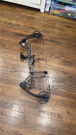 BlackOut Pursuit Compound Hunting Bow – Right Hand – Ready to Hunt