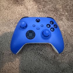 Xbox Series X|S Wireless Controller – Shock Blue NEVER USED
