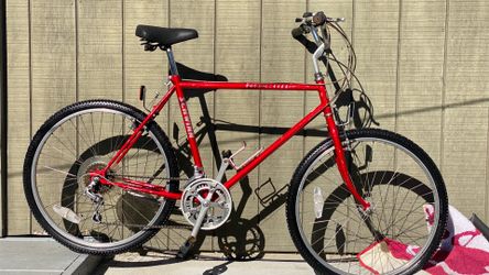 Schwinn,  Mesarunner,  Size Frame 21” Tires 26” Ready To Ride