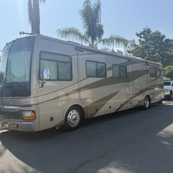 2005 Fleetwood Discovery 39s