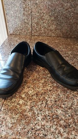 Boys shoes