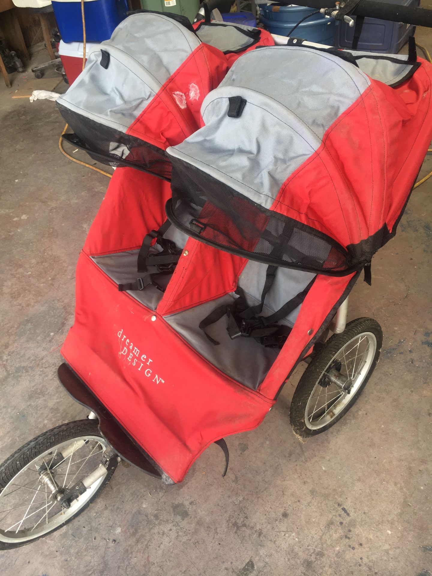 Dreamer Design Ditto Jogger Lite 16'' in Red