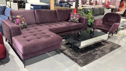 NEW SECTIONAL PURPLE VELVET 105x60