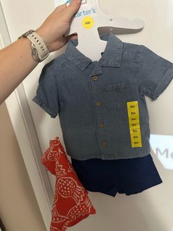 NEW  Carter's baby boy 3-piece chambray set in size 6M - NEW