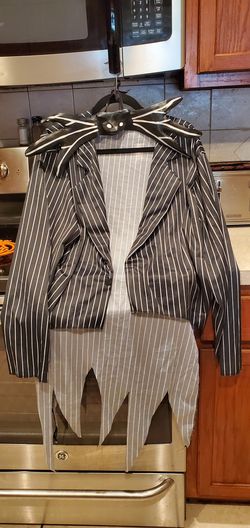 Jack skelingtons jacket and necktie