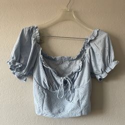 Iris, Women’s Light Blue Off The Shoulder Shortsleeved Cropped Blouse, Size L