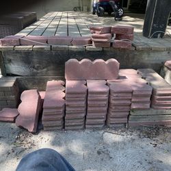 Red Scalloped Edging Blocks