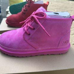 Women’s Uggs Size 7M