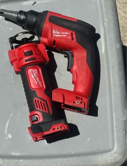 Milwaukee M18 Drywall Installation Combo Kit,