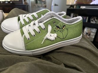 Beand New,  The grinch tennis Shoes