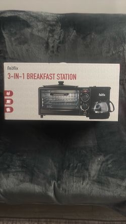 Breakfast station coffee maker