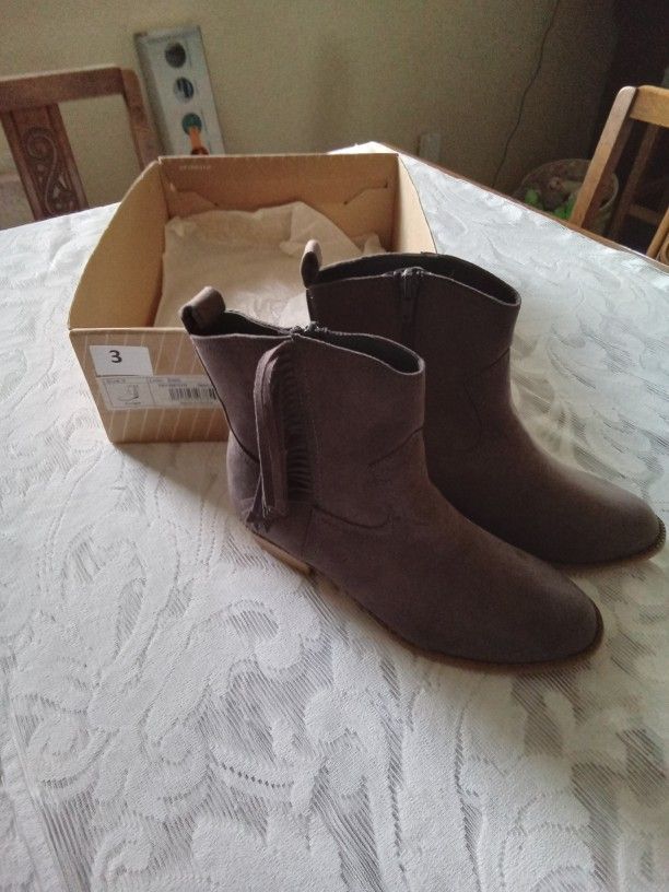 Girls Suede Boot