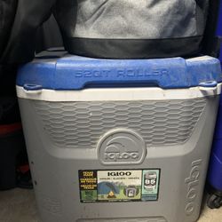 IGLOO ICE COOLER