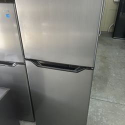 Danby Refrigerator 