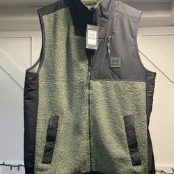 UA Large Vest New 
