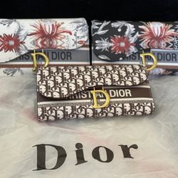 Di or $50 Wallet