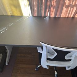 Desk And chair