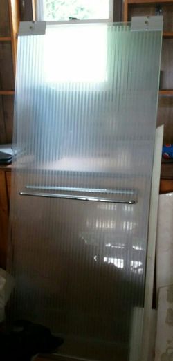 Used sliding shower doors