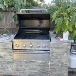 Kenmore BBQ Grill 
