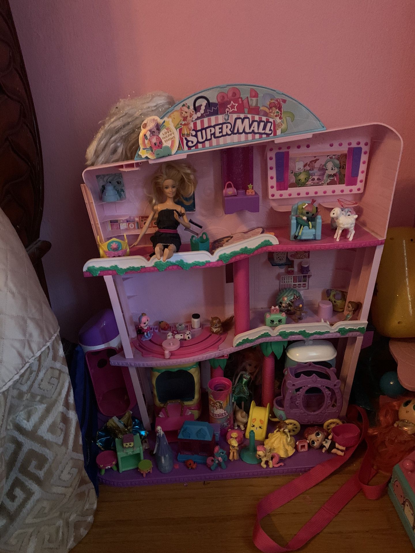 Shopkin toy house with toys lol doll speaker