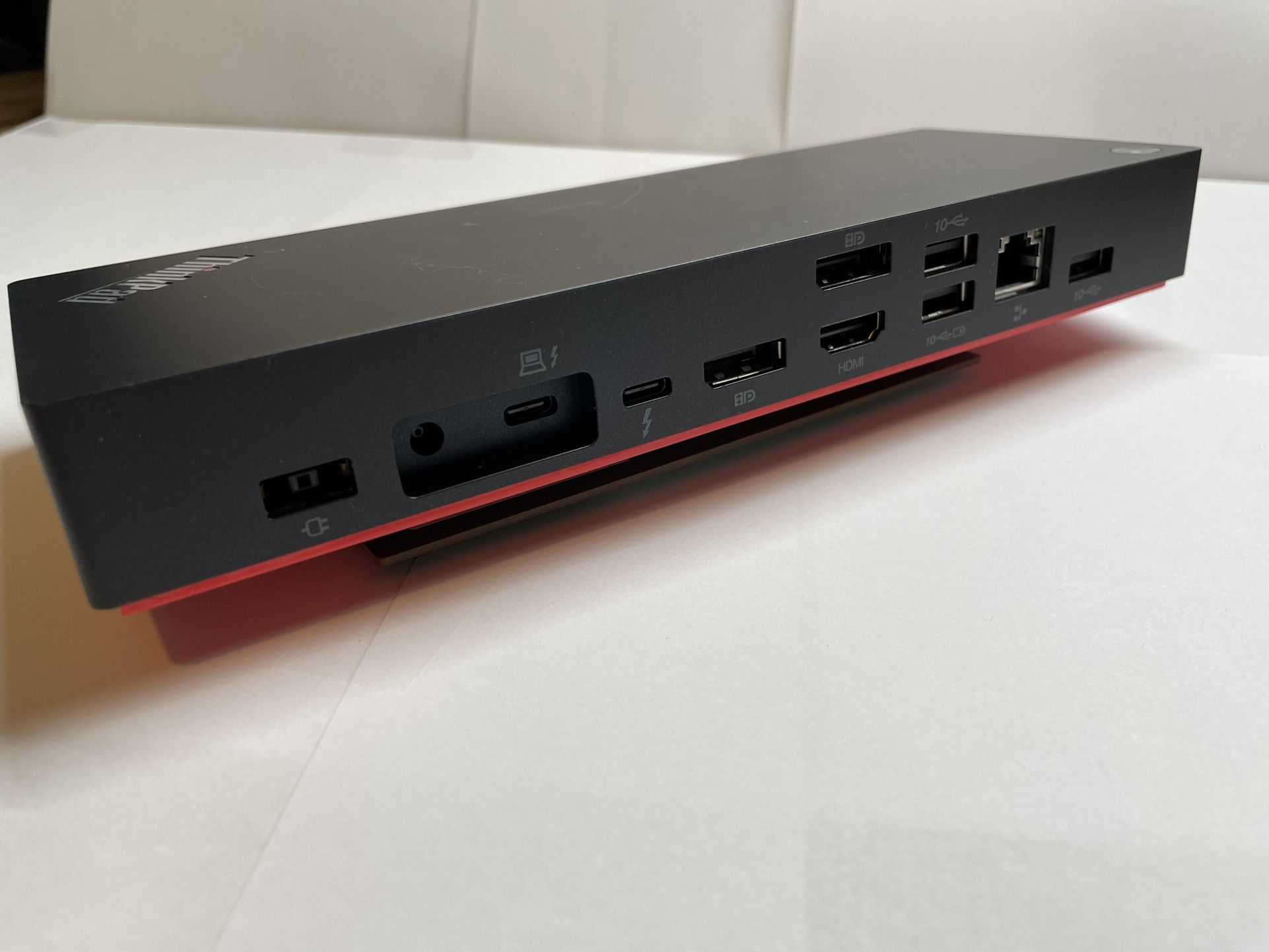 Lenovo ThinkPad Thunderbolt 4 Dock