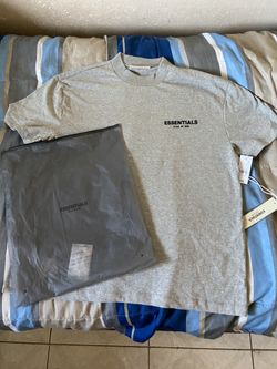 Essential fear of god shorts size medium
