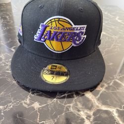 Brand New New Era Fitted Los Angeles Lakers 7 1/2