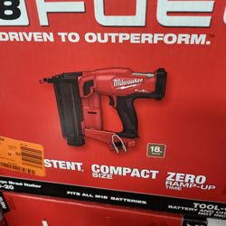 Milwaukee M18 18g Fuel Brad Nailer
