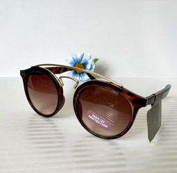 Women’s Sunglasses 😎
