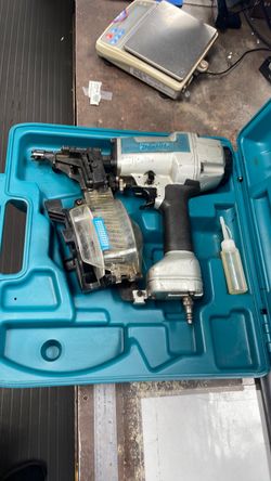 Makita Pneumatic Coil Nailer with Case