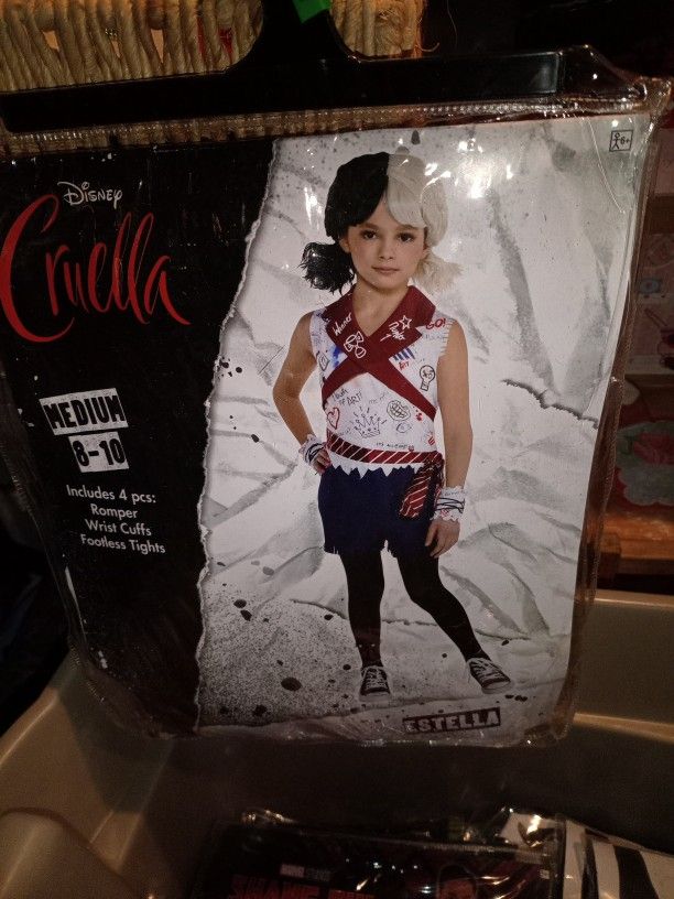 Custom Cruclla
