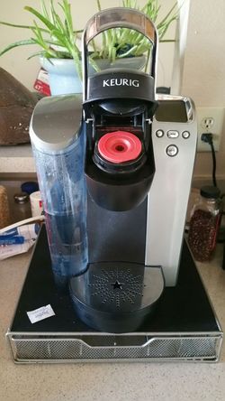 Keurig coffee pot and pod holder $55