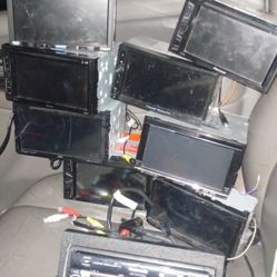 Touchscreen Radios