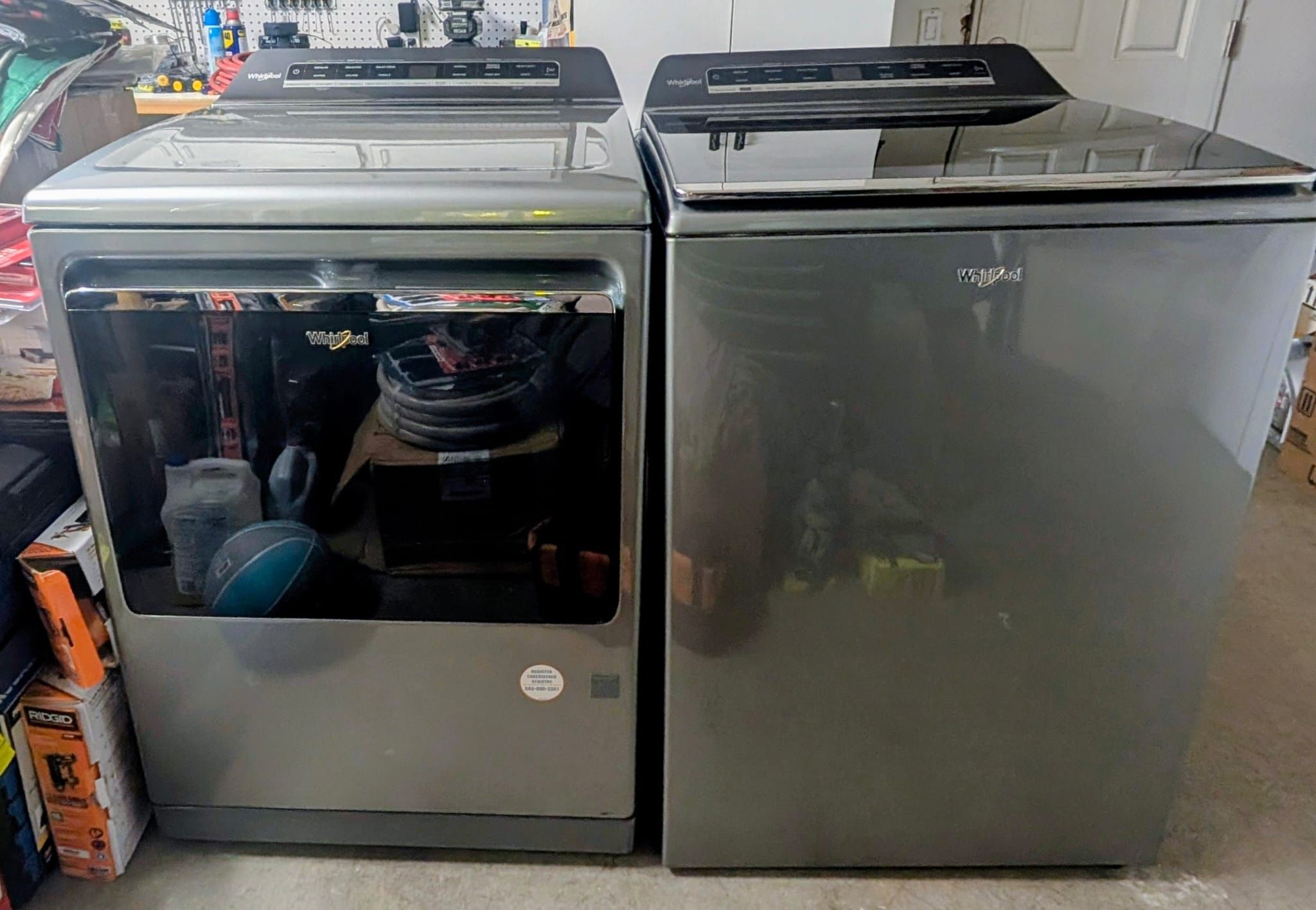 Whirlpool Grey Washer & Gas Dryer Set
