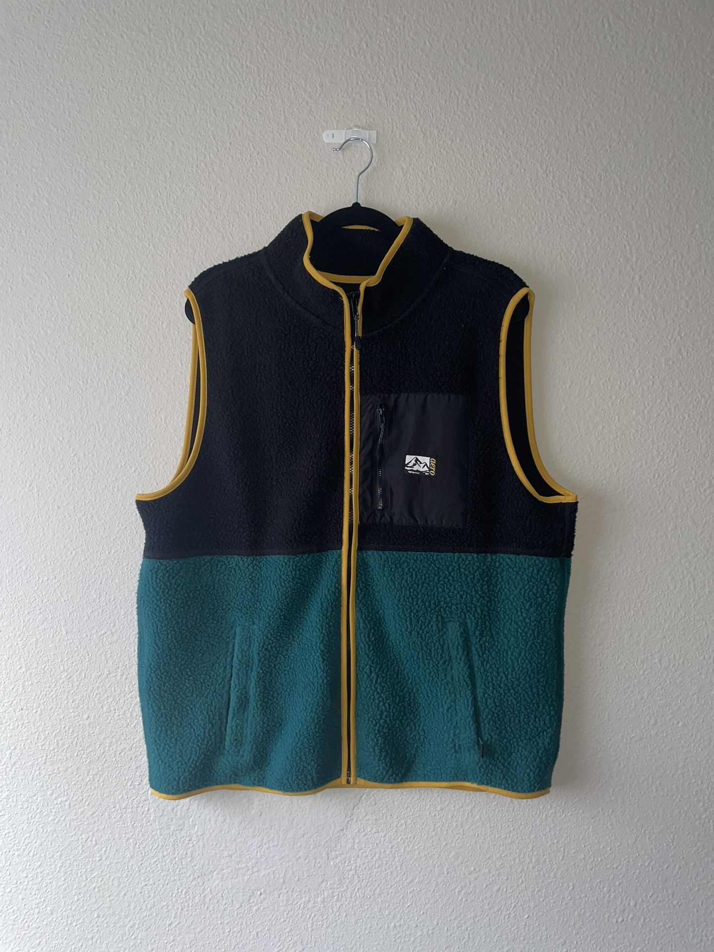 Men’s Aeropostale Sherpa Vest
