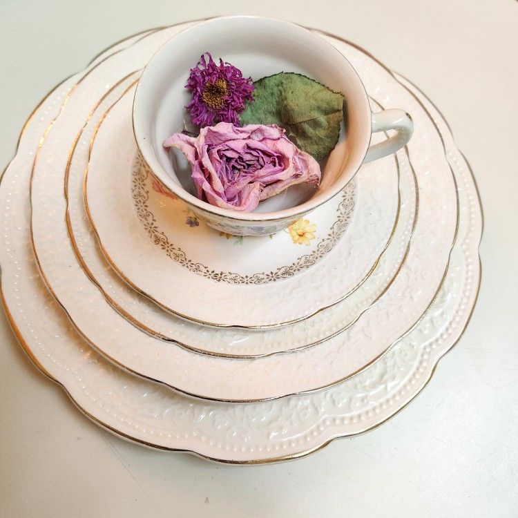 Antique Edwin Knowles Fine China 1934 Floral Embossed Scalloped Set